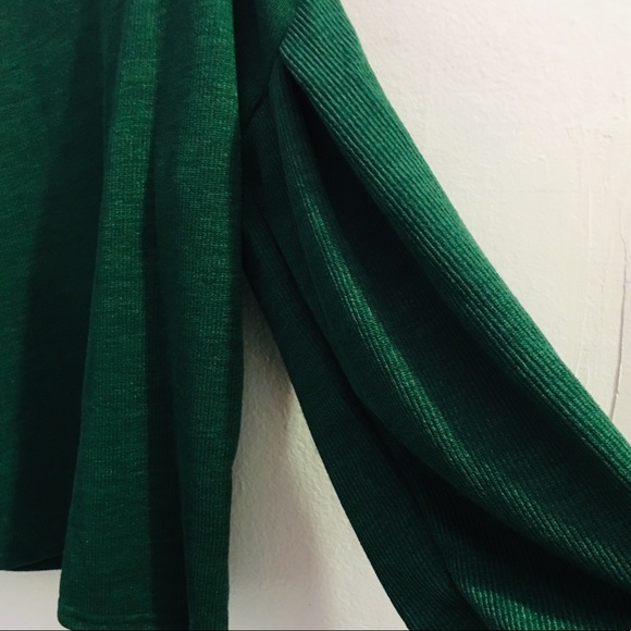 Green balloon sleeve sweater - Picture 2 of 4